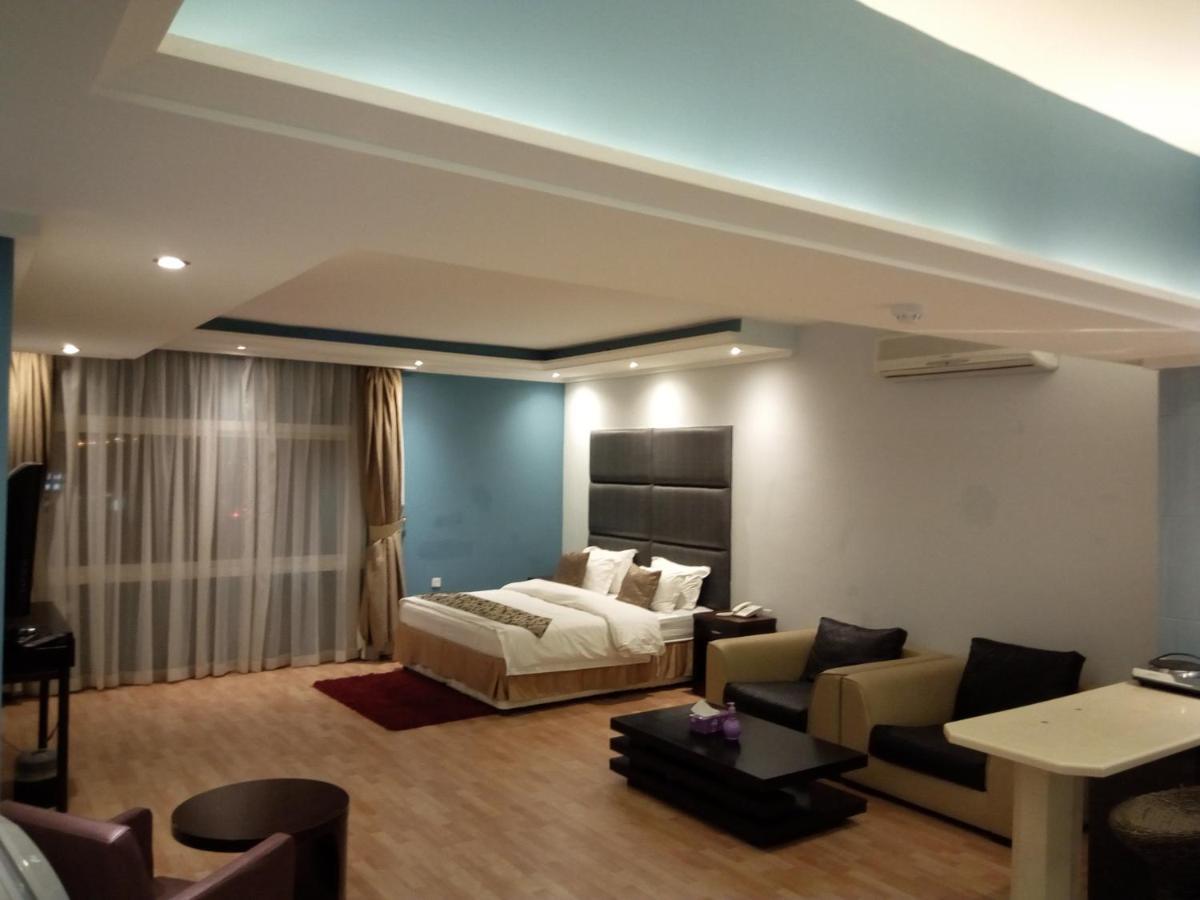 Shayah Suites Джедда Экстерьер фото
