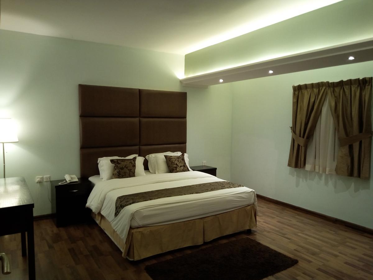 Shayah Suites Джедда Экстерьер фото