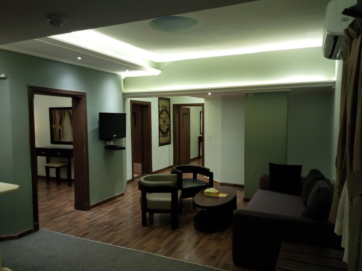 Shayah Suites Джедда Экстерьер фото