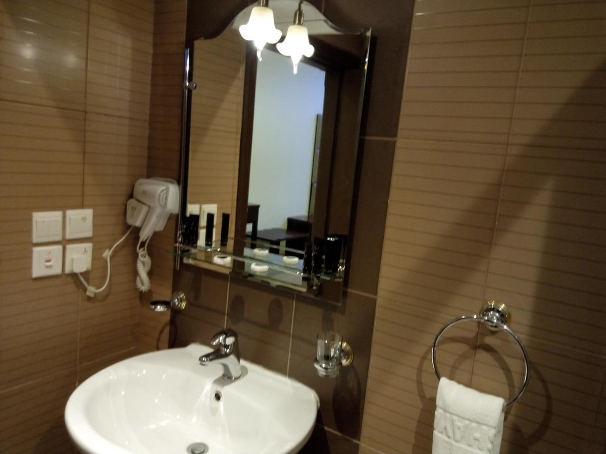 Shayah Suites Джедда Экстерьер фото